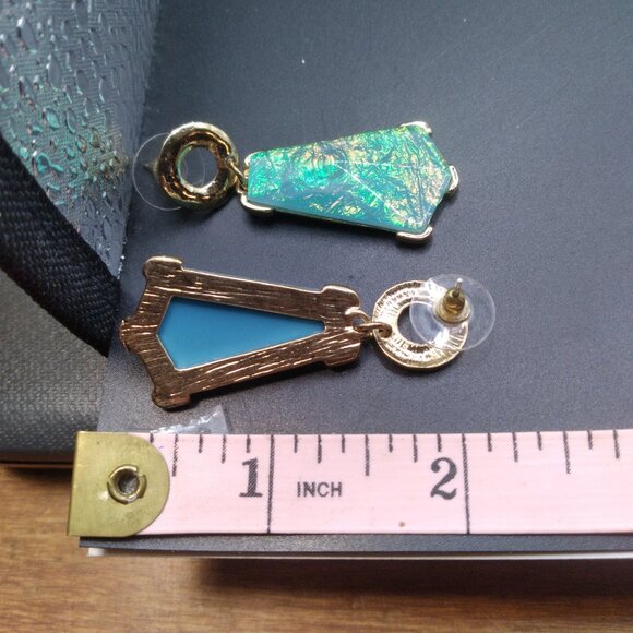 Gold tone Necklace & Earrings Set Rainbow Blue Acrylic - Picture 3 of 5